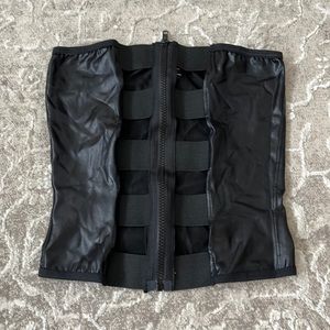 Kitten black zip up corset
